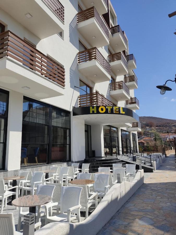 Grand Hotel Pogradec Tushemisht Екстериор снимка