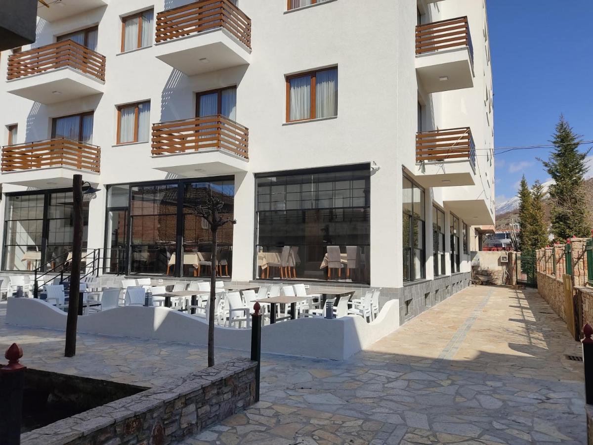 Grand Hotel Pogradec Tushemisht Екстериор снимка