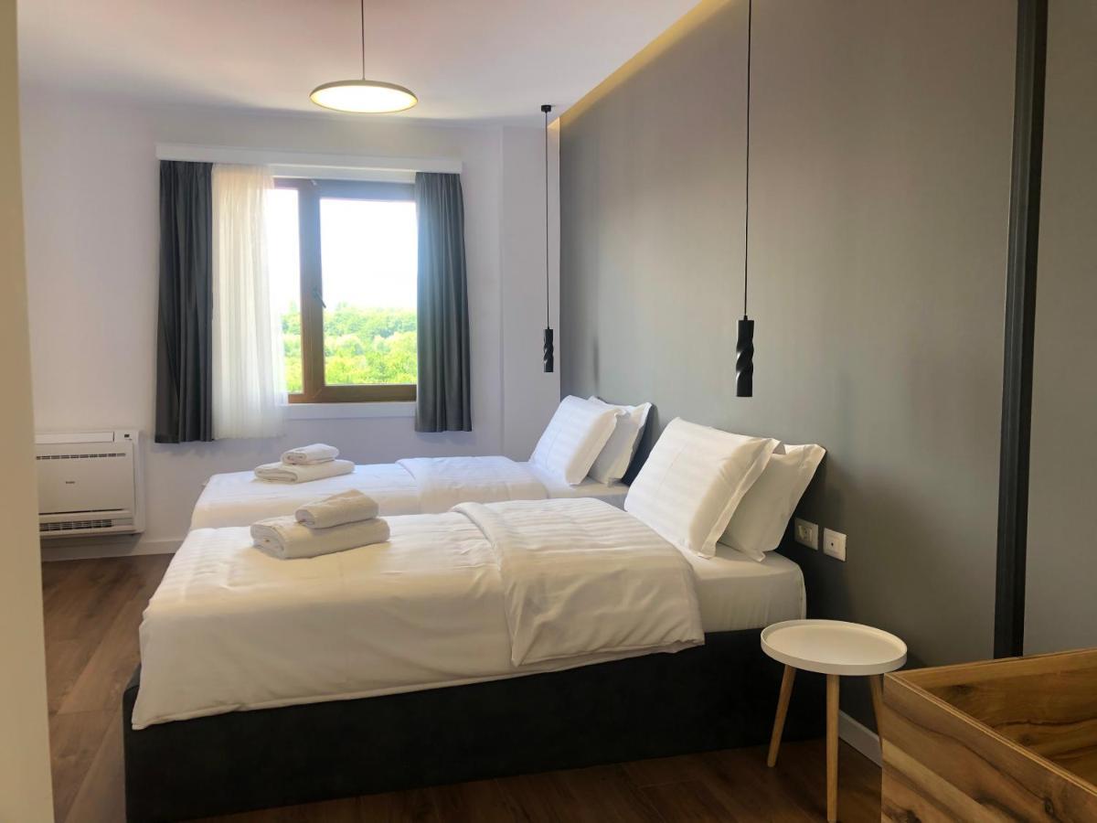 Grand Hotel Pogradec Tushemisht Екстериор снимка