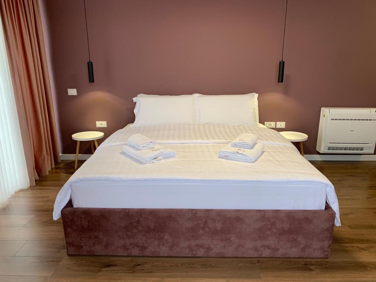 Grand Hotel Pogradec Tushemisht Екстериор снимка