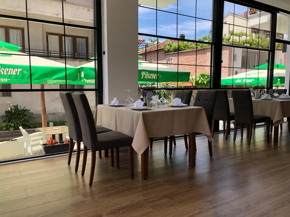 Grand Hotel Pogradec Tushemisht Екстериор снимка