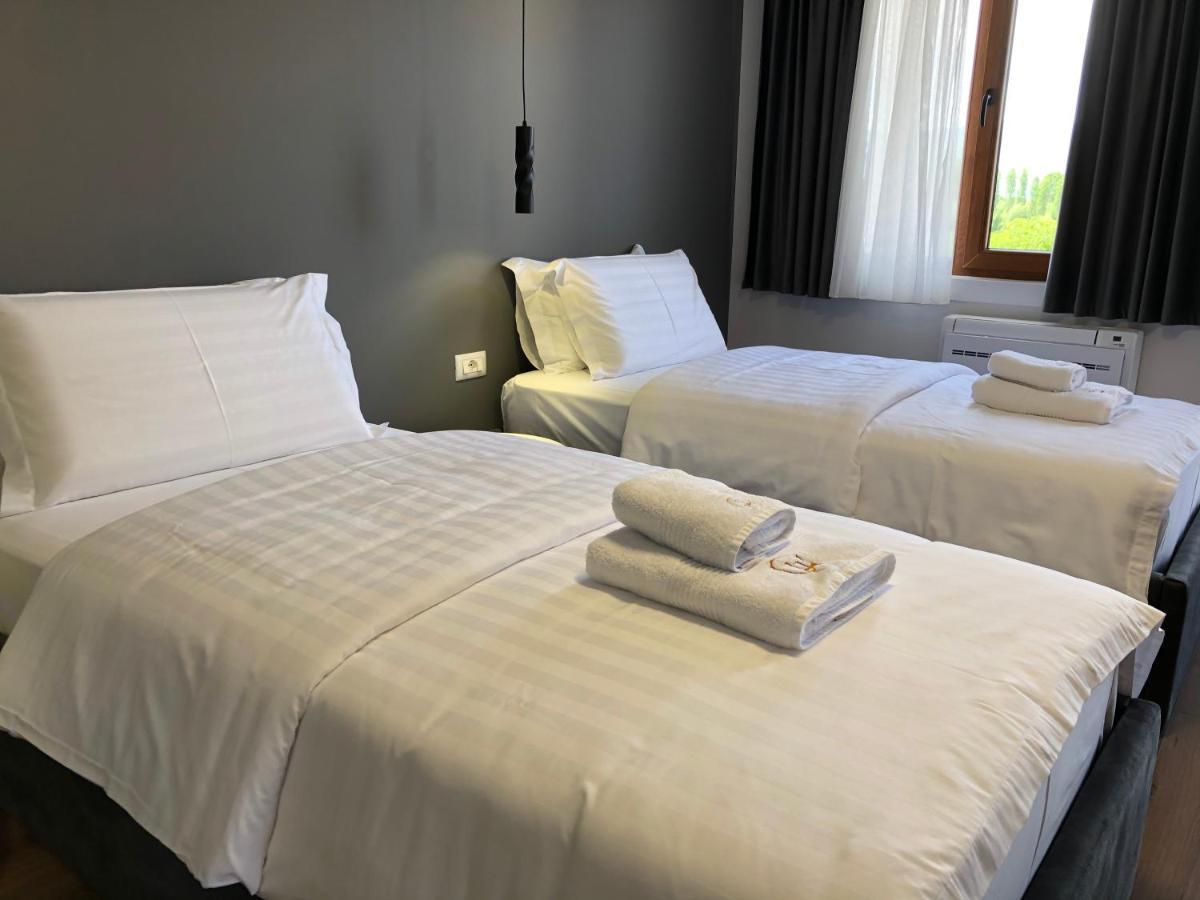 Grand Hotel Pogradec Tushemisht Екстериор снимка