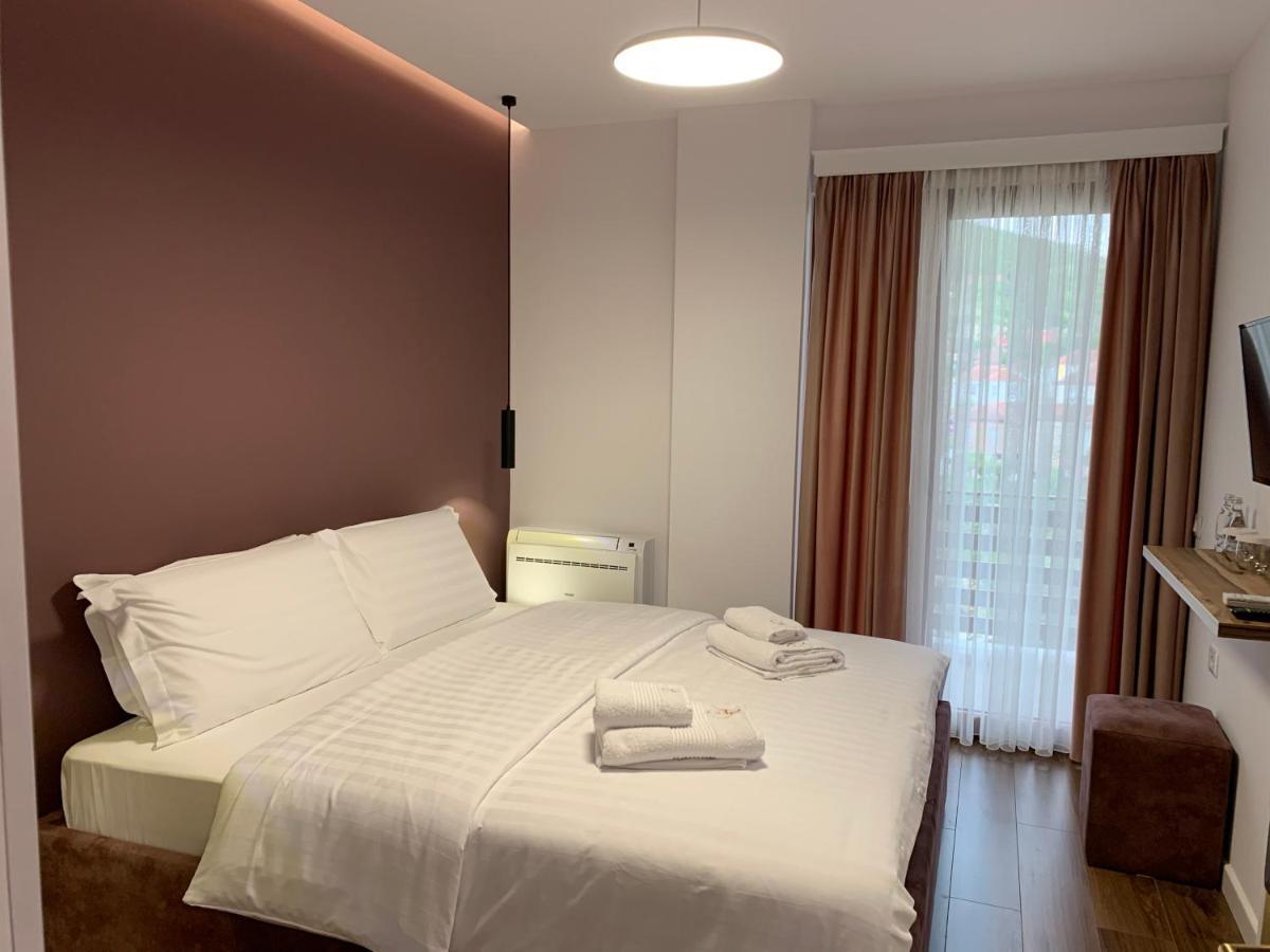 Grand Hotel Pogradec Tushemisht Екстериор снимка