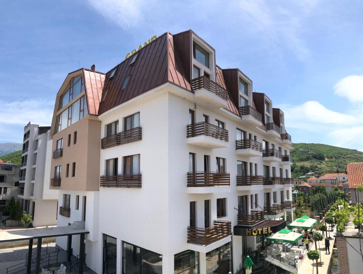 Grand Hotel Pogradec Tushemisht Екстериор снимка