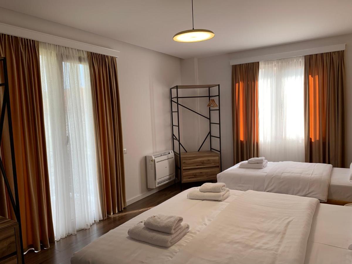 Grand Hotel Pogradec Tushemisht Екстериор снимка