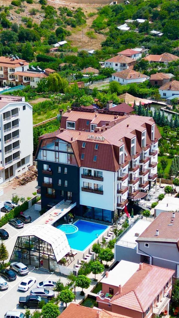 Grand Hotel Pogradec Tushemisht Екстериор снимка